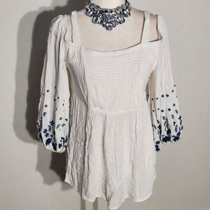 TORRID BOHEMIAN BLOUSE WHITE/BLUE 3/4 SLEEVE RAYON SIZE 0(L)